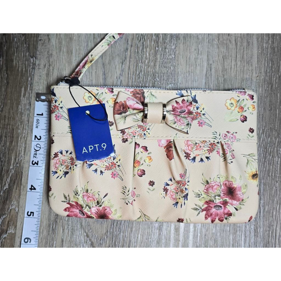 NWT Apt. 9 Floral Clutch - Picture 8 of 8